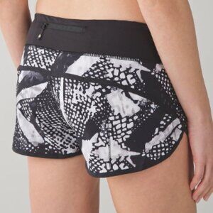 EC Lululemon Speed Short - Static Mist White Black / Black - Size 8